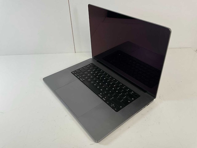 Apple macbook pro 16”, apple m1 pro, 16 gb ram, 512 gb ssd laptop - afbeelding 2 van  4