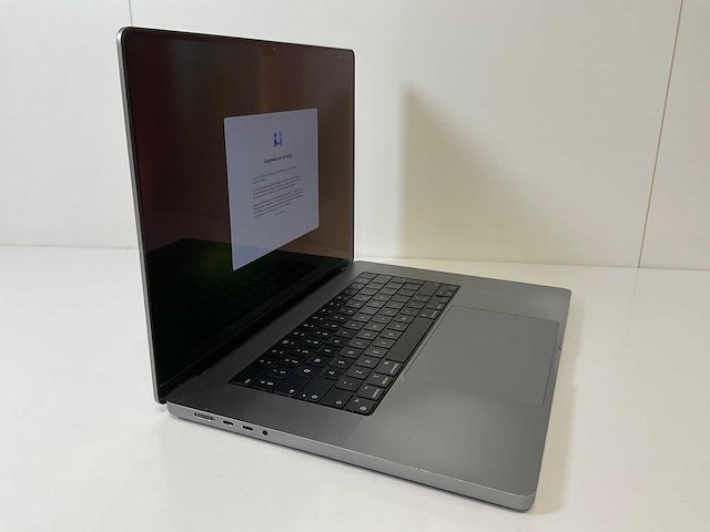 Apple macbook pro 16”, apple m1 pro, 32 gb ram, 500 gb nvme laptop - afbeelding 2 van  7