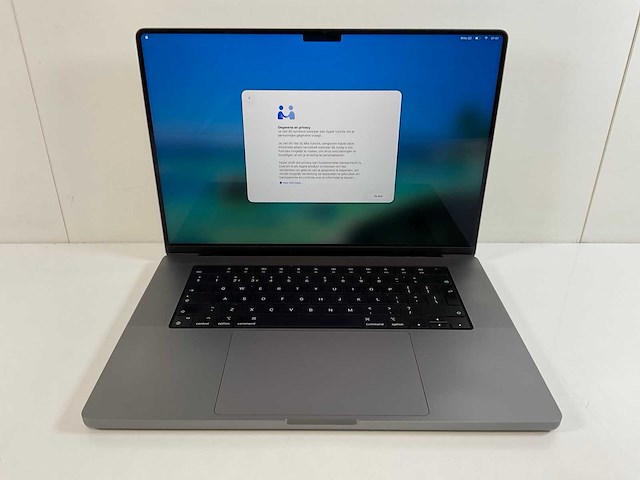 Apple macbook pro 16”, apple m1 pro, 32 gb ram, 500 gb nvme laptop - afbeelding 1 van  3