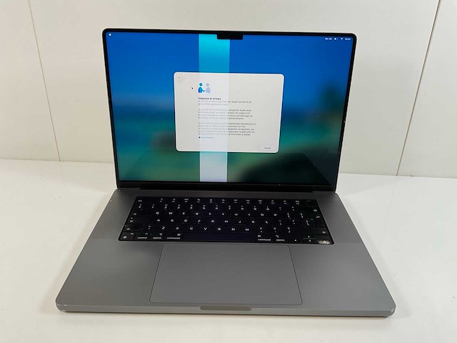 Apple macbook pro 16”, apple m1 pro, 32 gb ram, 500 gb nvme laptop - afbeelding 1 van  8