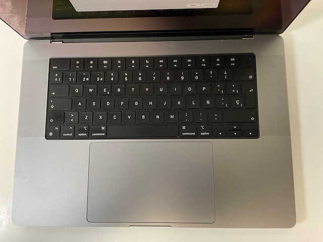 Apple macbook pro 16”, apple m1 pro, 32 gb ram, 512 gb nvme laptop - afbeelding 4 van  7