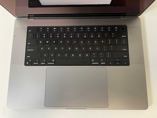 Apple macbook pro 16”, apple m1 pro, 32 gb ram, 512 gb nvme laptop - afbeelding 4 van  8