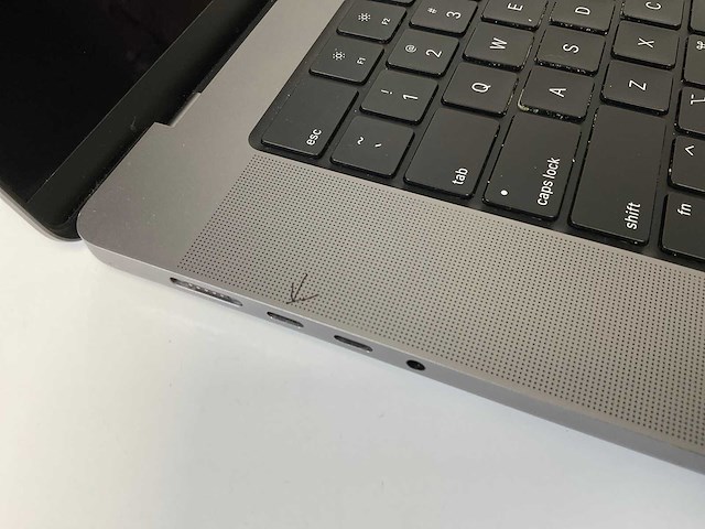 Apple macbook pro 16”, apple m1 pro, 32 gb ram, 512 gb nvme laptop - afbeelding 8 van  8