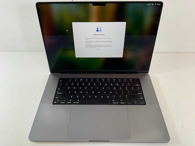 Apple macbook pro 16”, apple m1 pro, 32 gb ram, 512 gb ssd laptop - afbeelding 1 van  5
