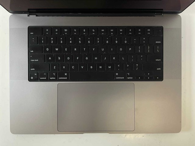 Apple macbook pro 16”, apple m1 pro, 32 gb ram, 512 gb ssd laptop - afbeelding 4 van  7