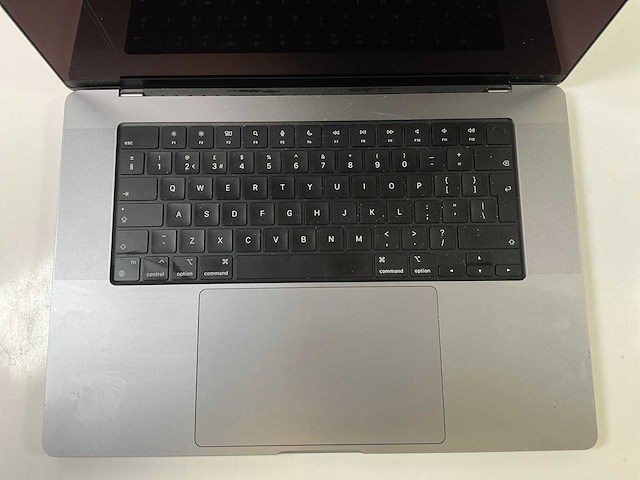 Apple macbook pro 16”, apple m2 pro, 32 gb ram, 1 tb nvme laptop - afbeelding 4 van  7