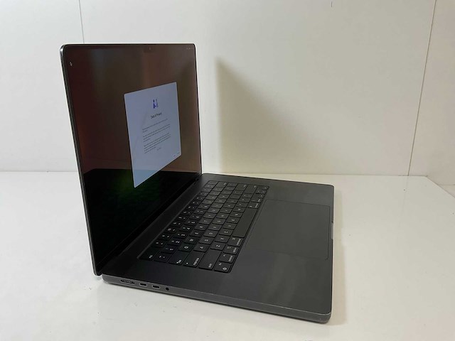 Apple macbook pro 16”, apple m3 pro, 36 gb ram, 512 gb nvme laptop - afbeelding 2 van  7