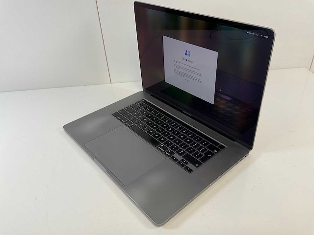 Apple macbook pro 16”, core(tm) i7 9th gen, 16 gb ram, 1 tb nvme laptop - afbeelding 3 van  7