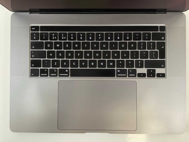 Apple macbook pro 16”, core(tm) i7 9th gen, 16 gb ram, 1 tb nvme laptop - afbeelding 4 van  7