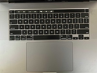 Apple macbook pro 16”, core(tm) i7 9th gen, 16 gb ram, 500 gb nvme, amd radeon rx 5500m 4 gb laptop - afbeelding 4 van  8