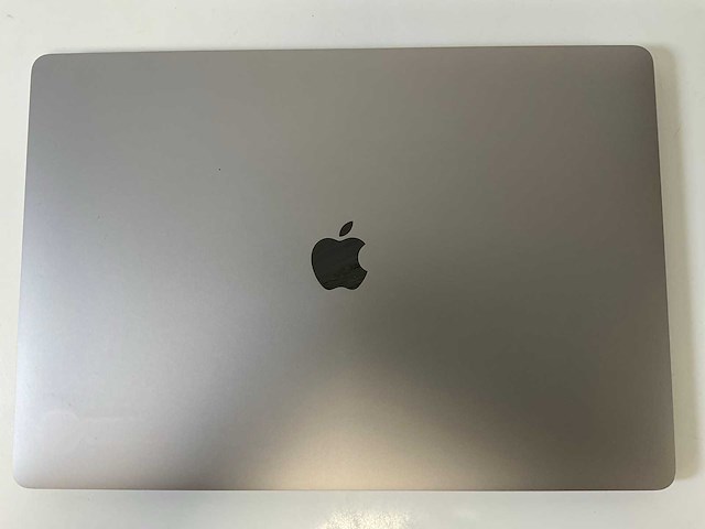 Apple macbook pro 16”, core(tm) i7 9th gen, 16 gb ram, 500 gb nvme, amd radeon rx pro 5500m 4 gb laptop - afbeelding 5 van  7