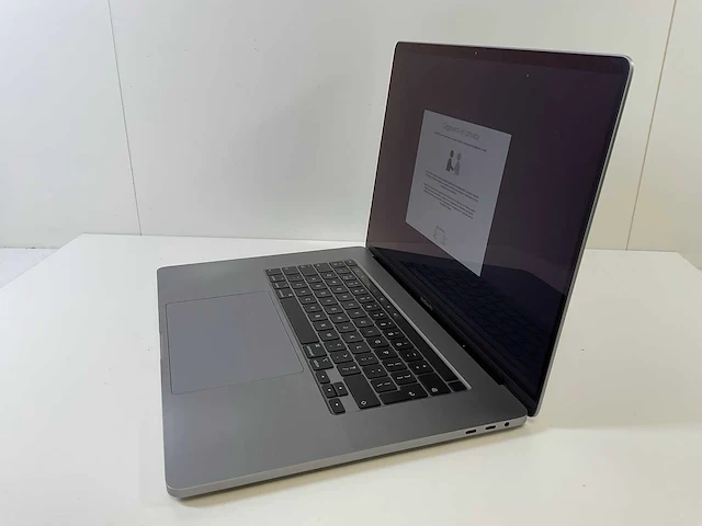 Apple macbook pro 16”, core(tm) i7 9th gen, 16 gb ram, 500 gb nvme laptop - afbeelding 3 van  7
