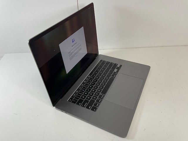 Apple macbook pro 16”, core(tm) i7 9th gen, 16 gb ram, 512 gb nvme, amd radeon 5300m 4 gb laptop - afbeelding 2 van  6