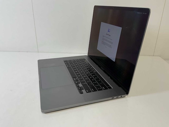 Apple macbook pro 16”, core(tm) i7 9th gen, 16 gb ram, 512 gb nvme, amd radeon pro 5300m 4gb laptop - afbeelding 3 van  7