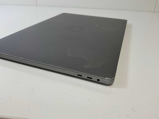 Apple macbook pro 16”, core(tm) i7 9th gen, 16 gb ram, 512 gb nvme, amd radeon pro 5300m 4gb laptop - afbeelding 2 van  10