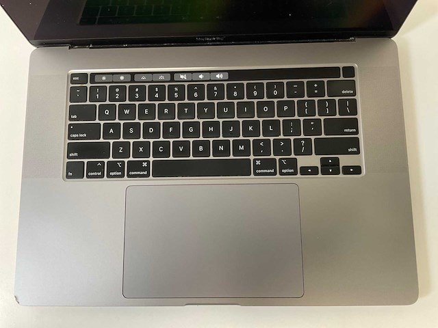 Apple macbook pro 16”, core(tm) i7 9th gen, 16 gb ram, 512 gb nvme, amd radeon pro 5300m 4gb laptop - afbeelding 5 van  10
