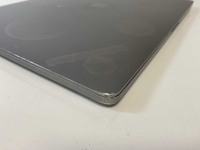 Apple macbook pro 16”, core(tm) i7 9th gen, 16 gb ram, 512 gb nvme, amd radeon pro 5300m 4gb laptop - afbeelding 9 van  10