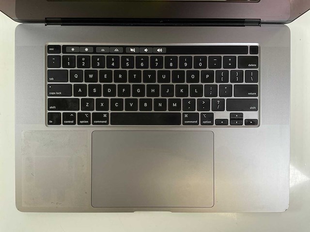 Apple macbook pro 16”, core(tm) i7 9th gen, 16 gb ram, 512 gb nvme laptop - afbeelding 4 van  7