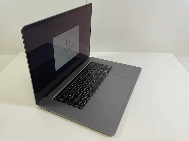 Apple macbook pro 16“ core(tm) i7 9th gen, 32 gb ram, 1 tb nvme, amd radeon rx 5500 4gb laptop - afbeelding 7 van  7