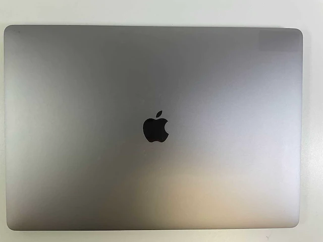 Apple macbook pro 16“ core(tm) i7 9th gen, 32 gb ram, 1 tb nvme, amd radeon rx 5500 4gb laptop - afbeelding 4 van  7
