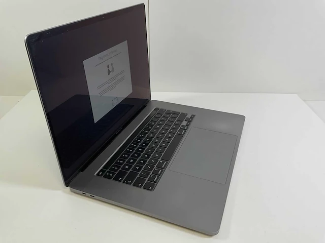 Apple macbook pro 16“ core(tm) i7 9th gen, 32 gb ram, 1 tb nvme, amd radeon rx 5500 4gb laptop - afbeelding 2 van  8
