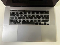 Apple macbook pro 16”, core(tm) i7 9th gen, 32 gb ram, 1 tb nvme, amd radeon rx pro 5500m 4gb laptop - afbeelding 4 van  7