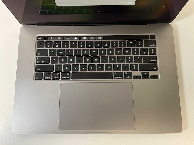 Apple macbook pro 16”, core(tm) i7 9th gen, 32 gb ram, 512 gb nvme, amd radeon pro 5300m 4gb laptop - afbeelding 4 van  7