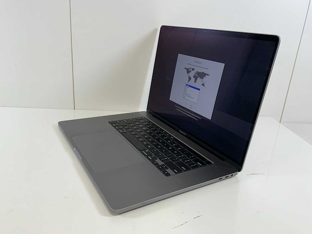 Apple macbook pro 16", core(tm) i9 9e generatie, 32 gb ram, 1 tb nvme, amd radeon pro 5500m 8 gb laptop - afbeelding 3 van  7