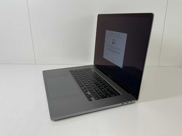 Apple macbook pro 16”, core(tm) i9 9th gen, 16 gb ram, 1 tb nvme, amd radeon pro 5500m 4 gb laptop - afbeelding 3 van  7