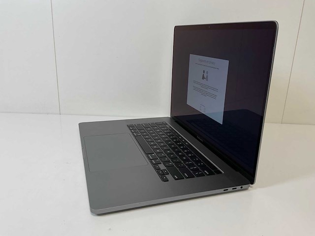 Apple macbook pro 16”, core(tm) i9 9th gen, 16 gb ram, 1 tb nvme, amd radeon pro 5500m 4 gb laptop - afbeelding 3 van  7