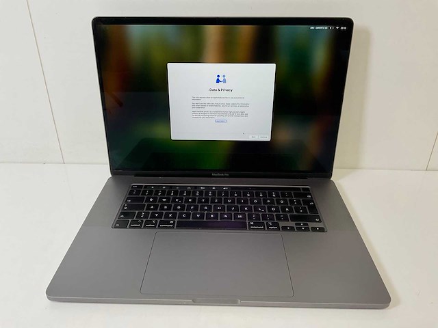 Apple macbook pro 16”, core(tm) i9 9th gen, 32 gb ram, 1 tb nvme, amd radeon pro 5500m 4 gb laptop - afbeelding 1 van  7