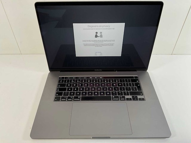 Apple macbook pro 16”, core(tm) i9 9th gen, 32 gb ram, 1 tb nvme, amd radeon pro 5500m 4 gb laptop - afbeelding 1 van  6