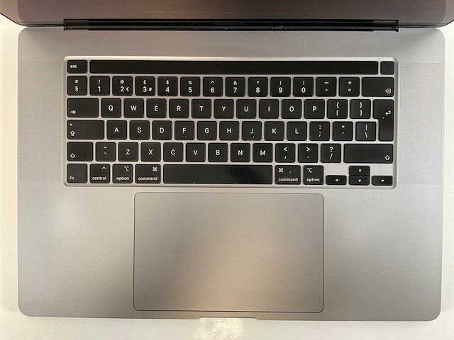 Apple macbook pro 16”, core(tm) i9 9th gen, 32 gb ram, 1 tb nvme, amd radeon pro 5500m 4 gb laptop - afbeelding 4 van  7