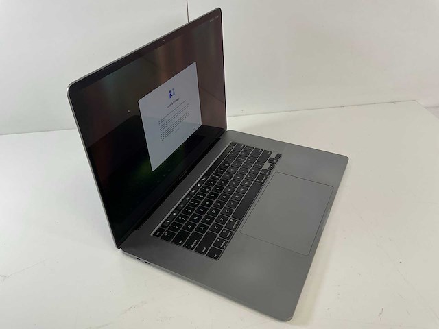 Apple macbook pro 16”, core(tm) i9 9th gen, 32 gb ram, 1 tb nvme, amd radeon pro 5500m 8 gb laptop - afbeelding 2 van  5