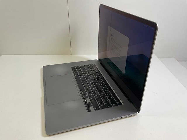 Apple macbook pro 16“ core(tm) i9 9th gen, 32 gb ram, 1 tb nvme, amd radeon rx 5500 4gb laptop - afbeelding 3 van  7