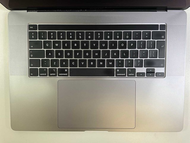 Apple macbook pro 16“ core(tm) i9 9th gen, 32 gb ram, 1tb nvme, amd radeon pro 5500m 4gb laptop - afbeelding 5 van  7