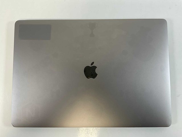 Apple macbook pro 16”, hexacore i7, 16 gb ram, 500 gb nvme, amd radeon pro 5300m 4gb laptop - afbeelding 5 van  8