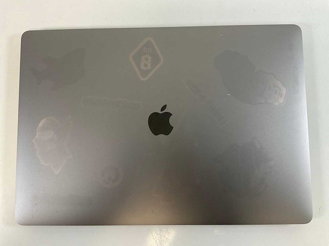 Apple macbook pro 16”, hexacore i7, 16 gb ram, 500 gb nvme, amd radeon pro 5300m 4gb laptop - afbeelding 5 van  8