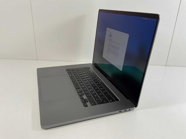 Apple macbook pro 16”, hexacore i7, 16 gb ram, 512 gb nvme, amd radeon pro 5300m 4gb laptop - afbeelding 3 van  7