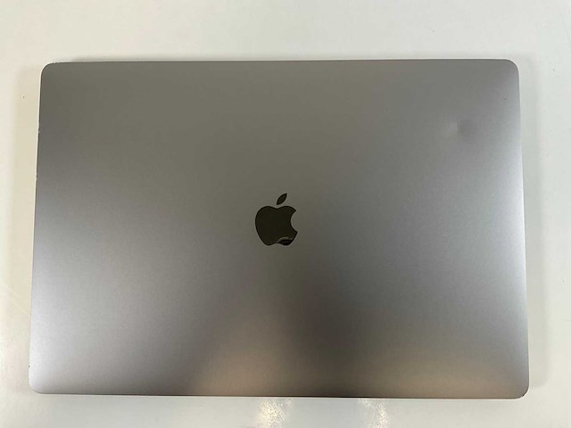 Apple macbook pro 16”, hexacore i7, 16 gb ram, 512 gb nvme, amd radeon pro 5300m 4gb laptop - afbeelding 5 van  7
