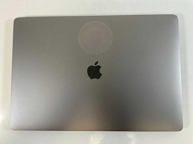 Apple macbook pro 16”, hexacore i7, 16 gb ram, 512 gb nvme, amd radeon pro 5300m 4gb laptop - afbeelding 1 van  6