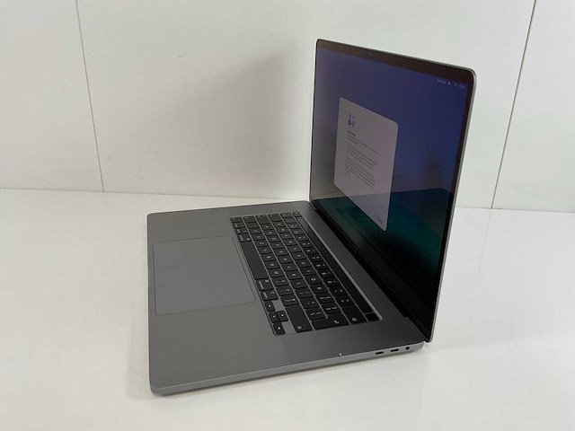 Apple macbook pro 16”, hexacore i7, 16 gb ram, 512 gb nvme, amd radeon pro 5300m 4gb laptop - afbeelding 3 van  7