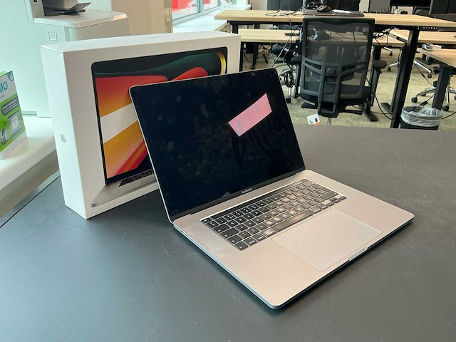Apple macbook pro (16-inch, 2019) - afbeelding 1 van  7