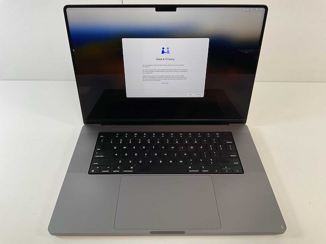 Apple macbook pro 16”, m1 max, 64 gb ram, 1 tb nvme laptop - afbeelding 1 van  7