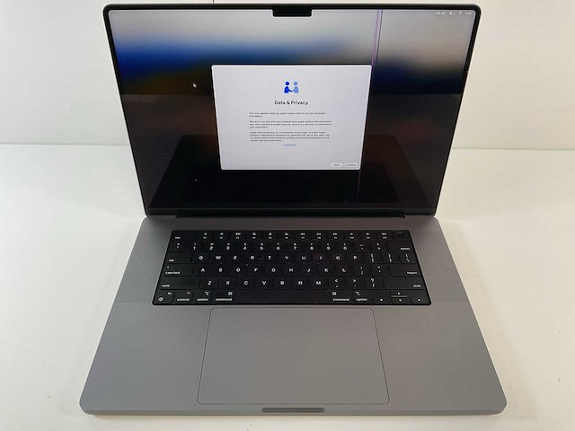 Apple macbook pro 16”, m1 max, 64 gb ram, 2 tb nvme laptop - afbeelding 1 van  7