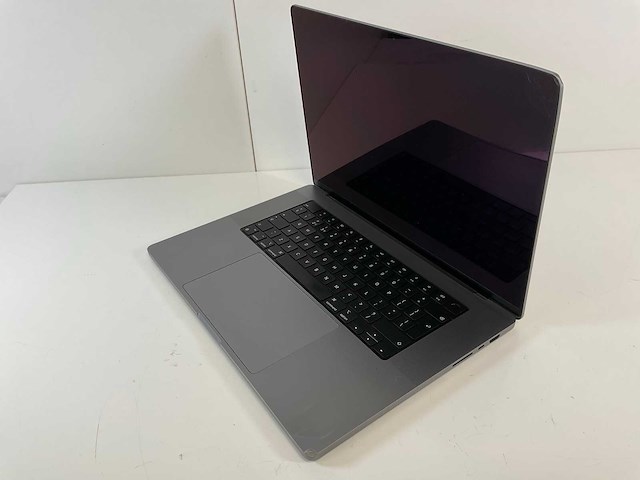 Apple macbook pro 16”, m1 max, 64 gb ram, 2 tb nvme, m1 max laptop - afbeelding 3 van  7