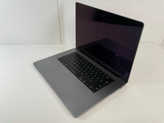 Apple macbook pro 16”, m1 pro, 16 gb ram, 512 gb nvme laptop - afbeelding 3 van  7