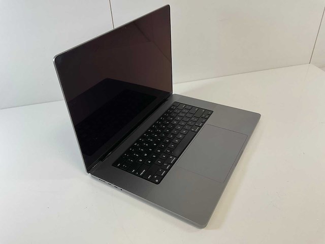 Apple macbook pro 16”, m1 pro, 16 gb ram, 512 gb nvme laptop - afbeelding 2 van  7