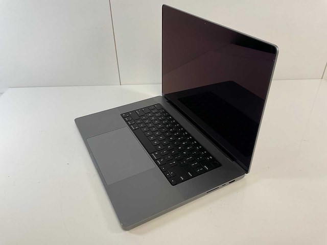 Apple macbook pro 16”, m1 pro, 16 gb ram, 512 gb nvme laptop - afbeelding 3 van  7