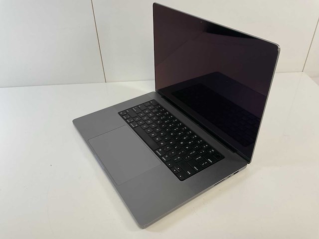 Apple macbook pro 16”, m1 pro, 16 gb ram, 512 gb nvme laptop - afbeelding 3 van  7